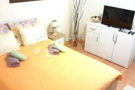 Prilika- stančić  31m2 -Vinogradska!!, Donji Grad, Flat