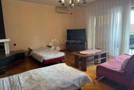 NAJAM ZA FIRME za 6 osoba, Viškovo, Appartement