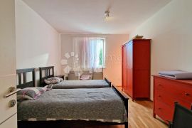 SNIŽENO! PREDIVAN STAN S OKUĆNICOM, POGLED MORE I ZELENILO, MIRNA LOKACIJA!, Fažana, Appartement