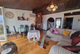 Crikvenica,stan sa garažom, Crikvenica, Apartamento