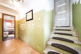 Zagreb, Kustošija, kuća sa dva stana BRP 420 m2, PRILIKA, Zagreb, House