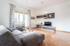 Split, Sukoišan - dvosoban stan na odličnoj lokaciji, Split, Appartement