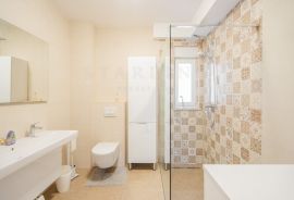 STAN, NAJAM, ZAGREB, REMETE, 118 m2, 4-soban, Maksimir, Flat