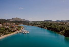 ŠIBENIK, BILICE - Građevinsko zemljište s pogledom na more - 2639 m2, Šibenik - Okolica, Arazi