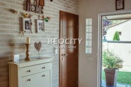 Novi Sad, Veternik, , 4.0, 100m2 Pet friendly, Novi Sad - grad, Famiglia