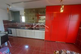 Obrenovac - Ratari - 251m2+14ari ID#22853, Obrenovac, Maison