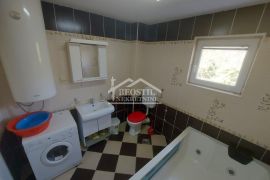 Obrenovac - Ratari - 251m2+14ari ID#22853, Obrenovac, Famiglia