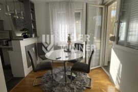 2.0 stan na top lokaciji ID#11914, Zemun, Appartement