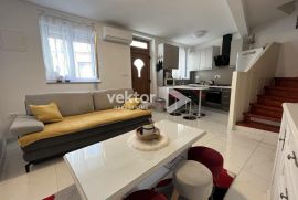 Belveder, renoviran stan pogodan za najam, Rijeka, Appartement