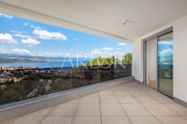 Luksuzni penthouse s panoramskim pogledom na more, Opatija, شقة