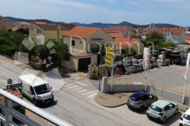 VODICE  4 APARTMANA U ZGRADI BLIZU MORA I CENTRA GRADA, Vodice, Flat