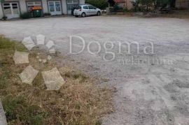 VODICE  4 APARTMANA U ZGRADI BLIZU MORA I CENTRA GRADA, Vodice, Appartement