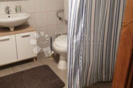 VODICE  4 APARTMANA U ZGRADI BLIZU MORA I CENTRA GRADA, Vodice, Flat