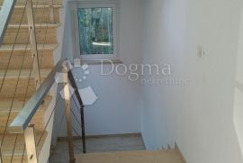 Moderna kuća, 3 stambene jedinice, Borik - Zadar, Zadar, Maison