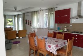 Moderna kuća, 3 stambene jedinice, Borik - Zadar, Zadar, Дом