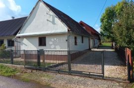 DVIJE KUĆA GOSPODARSKO IMANJE LIČKI NOVI, Gospić - Okolica, House