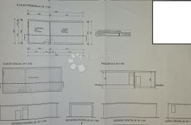 Kuća sa prostranom okućnicom i garažom, Pula, Famiglia