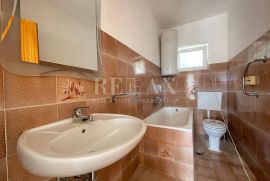 Crikvenica - renovirani stan s pogledom, Crikvenica, Appartment