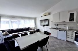 Pula ,Gregovica konforan četverosobni stan 117m2 !, Pula, Appartement