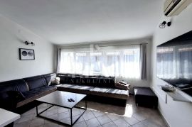 Pula ,Gregovica konforan četverosobni stan 117m2 !, Pula, Appartment