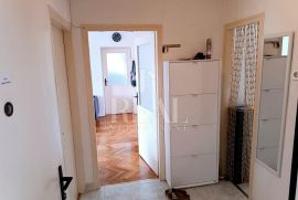 Šijana trosoban stan 83m2 ,kompletno uređen !, Pula, Flat