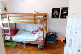 Šijana trosoban stan 83m2 ,kompletno uređen !, Pula, Flat