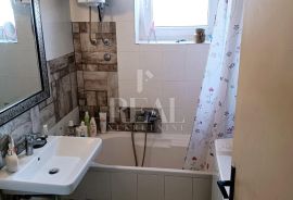 Šijana trosoban stan 83m2 ,kompletno uređen !, Pula, Appartment