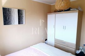 Šijana trosoban stan 83m2 ,kompletno uređen !, Pula, Appartment