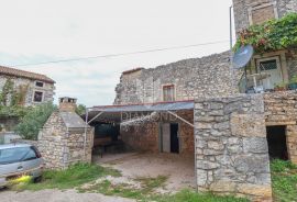 Istra, Brtonigla, Dvije kuće u nizu u mirnoj ulici !, Brtonigla, House