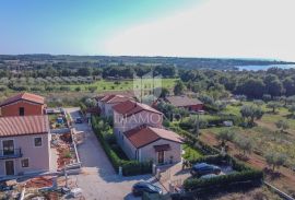 Novigrad, okolica! Predivna vila s bazenom 700 m od mora!, Novigrad, Casa