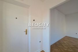 Vračar, Kalenić pijaca, , 1.0, 25m2, Vračar, Appartement