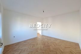 Vračar, Kalenić pijaca, , 1.0, 25m2, Vračar, Apartamento