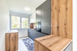 Zagreb, Folnegovićevo naselje, kompletno adaptiran trosoban stan NKP 68,40m2, Zagreb, Appartment