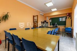 Požega, Matije Gupca, poslovni prostor 59 m2, Požega, Commercial property