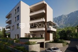 Makarska, trosoban stan novogradnja, prizemlje, Makarska, Appartment