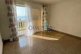 Opatija-Ičići, Prekrasan 3 sobni stan s pogledom na more za dugoročni najam, Opatija - Okolica, Flat