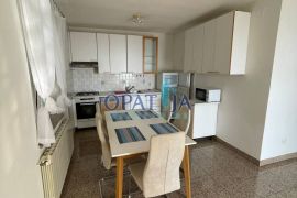 Opatija-Ičići, Prekrasan 3 sobni stan s pogledom na more za dugoročni najam, Opatija - Okolica, Appartment