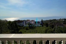 Opatija-Ičići, Prekrasan 3 sobni stan s pogledom na more za dugoročni najam, Opatija - Okolica, Stan