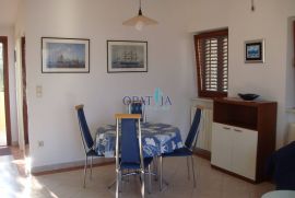 Opatija-Ičići, prekrasan 2 sobni stan s pogledom na more, najam na duži period, Opatija - Okolica, Appartment