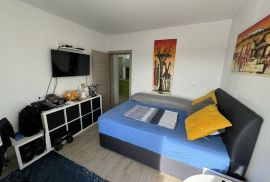 Dva apartmana na traženoj lokaciji, Pula, Istra, Pula, Appartment