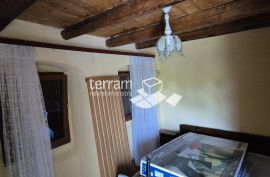 Istra, Vodnjan, kuća 60m2, pomoćni objekat 50m2, okućnica 100m2 #prodaja, Vodnjan, Haus