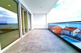 SJAJAN LUKSUZNI STAN U MODERNOJ NOVOGRADNJI!!, Crikvenica, Appartement