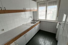 RIJEKA, D. ZAMET- etaža/ stan, 81 m2, 3s kl., POGLED!!!, Rijeka, Appartamento