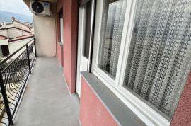 RIJEKA, D. ZAMET- etaža/ stan, 81 m2, 3s kl., POGLED!!!, Rijeka, Flat