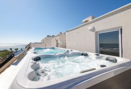 ZADAR, PRIVLAKA - Vaša Vila iz Snova: Pogled na More, Jacuzzi na Krovu i Samo 100 m do Plaže ! R4, Privlaka, House