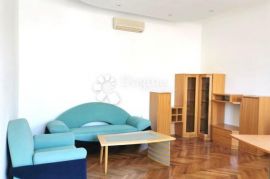 Stan 137 m2 u centru Rijeke, Rijeka, Appartamento