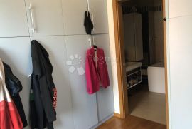 ATRAKTIVNA KUĆA, PERJAVICA, 4S+DB, 273 m², Podsused - Vrapče, Famiglia