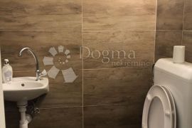 ATRAKTIVNA KUĆA, PERJAVICA, 4S+DB, 273 m², Podsused - Vrapče, Дом