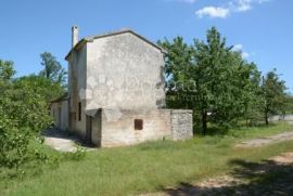 Šarmantna starina velikog potencijala - Barban, Barban, Haus