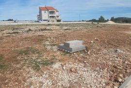 GRAĐEVINSKO ZEMLJIŠTE UZ GLAVNU CESTU U DEBELJAKU, SUKOŠAN 1564 m2, Sukošan, Terrain